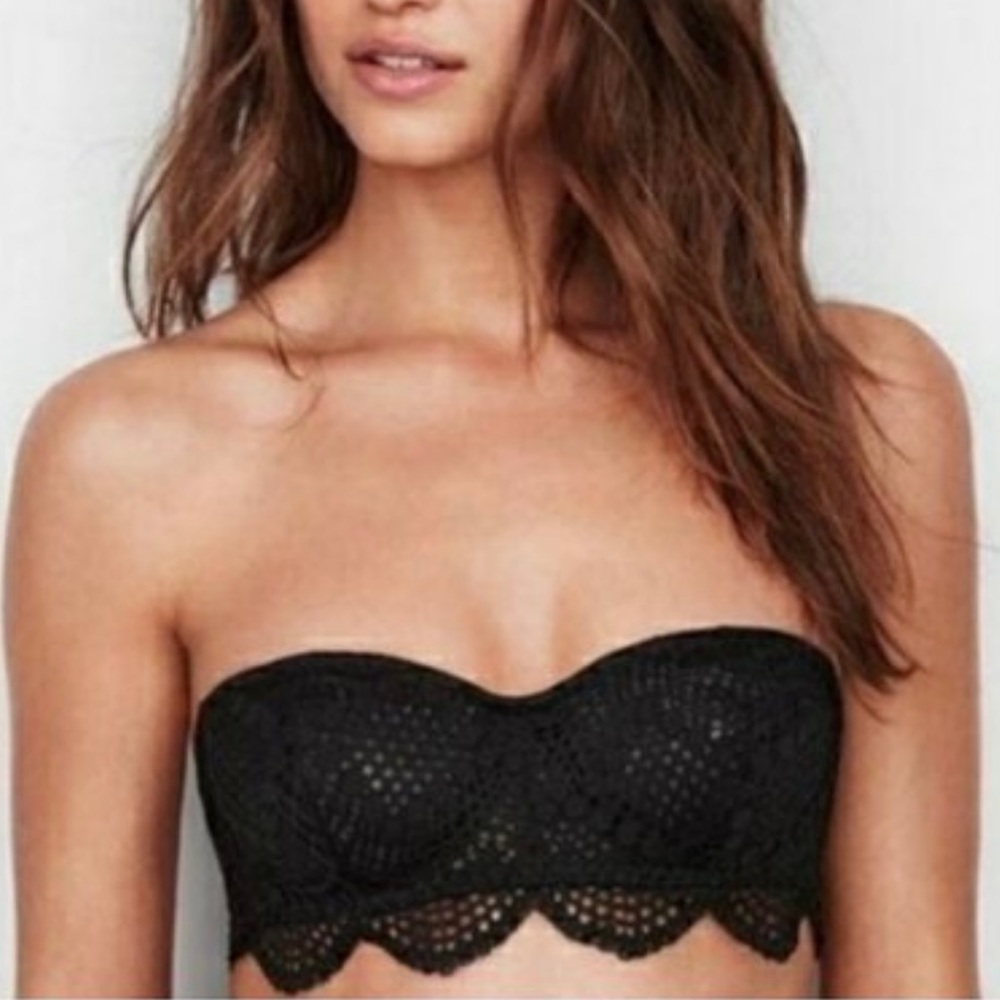 Victoria’s Secret Black Lace Strapless Bra Small